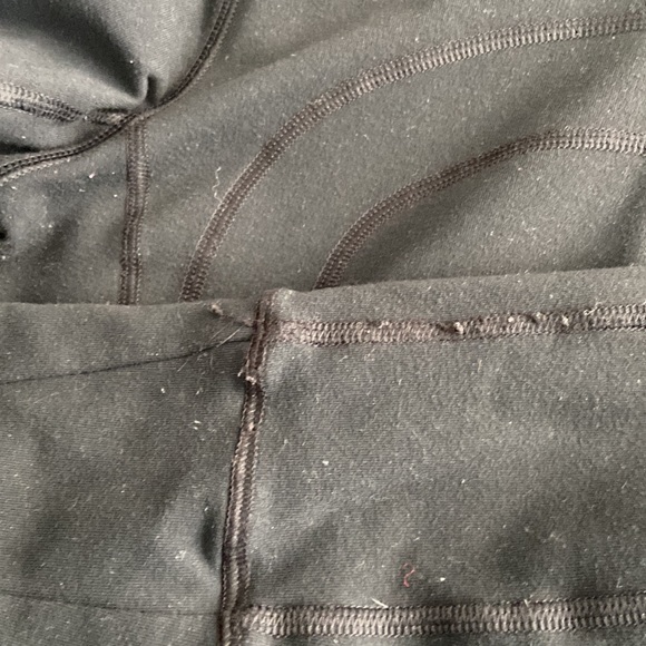 Lululemon In Stride Black Jacket Sz 6 - Picture 12 of 12